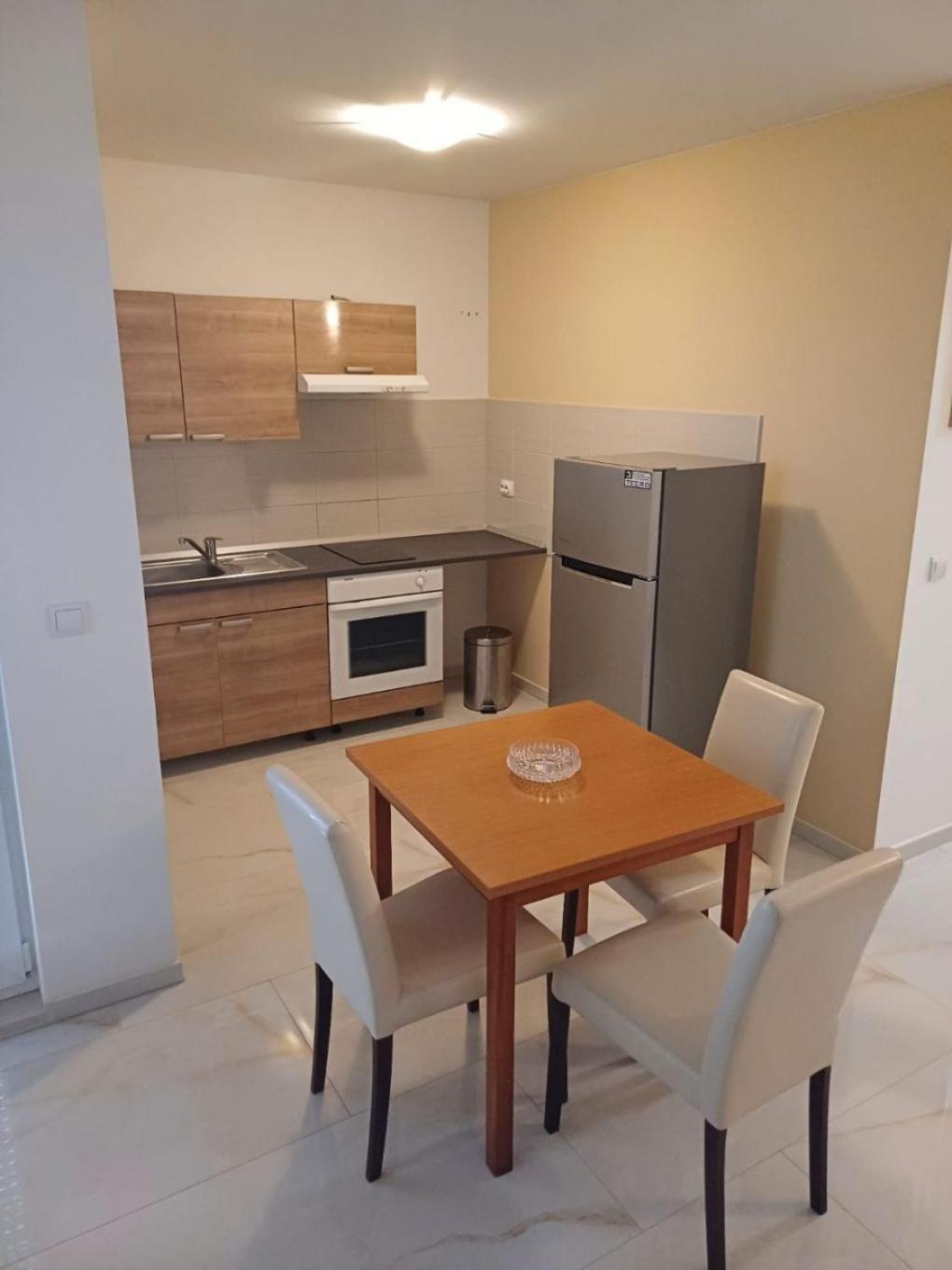 Apartment Zdrave - Free Parking Макарска Экстерьер фото