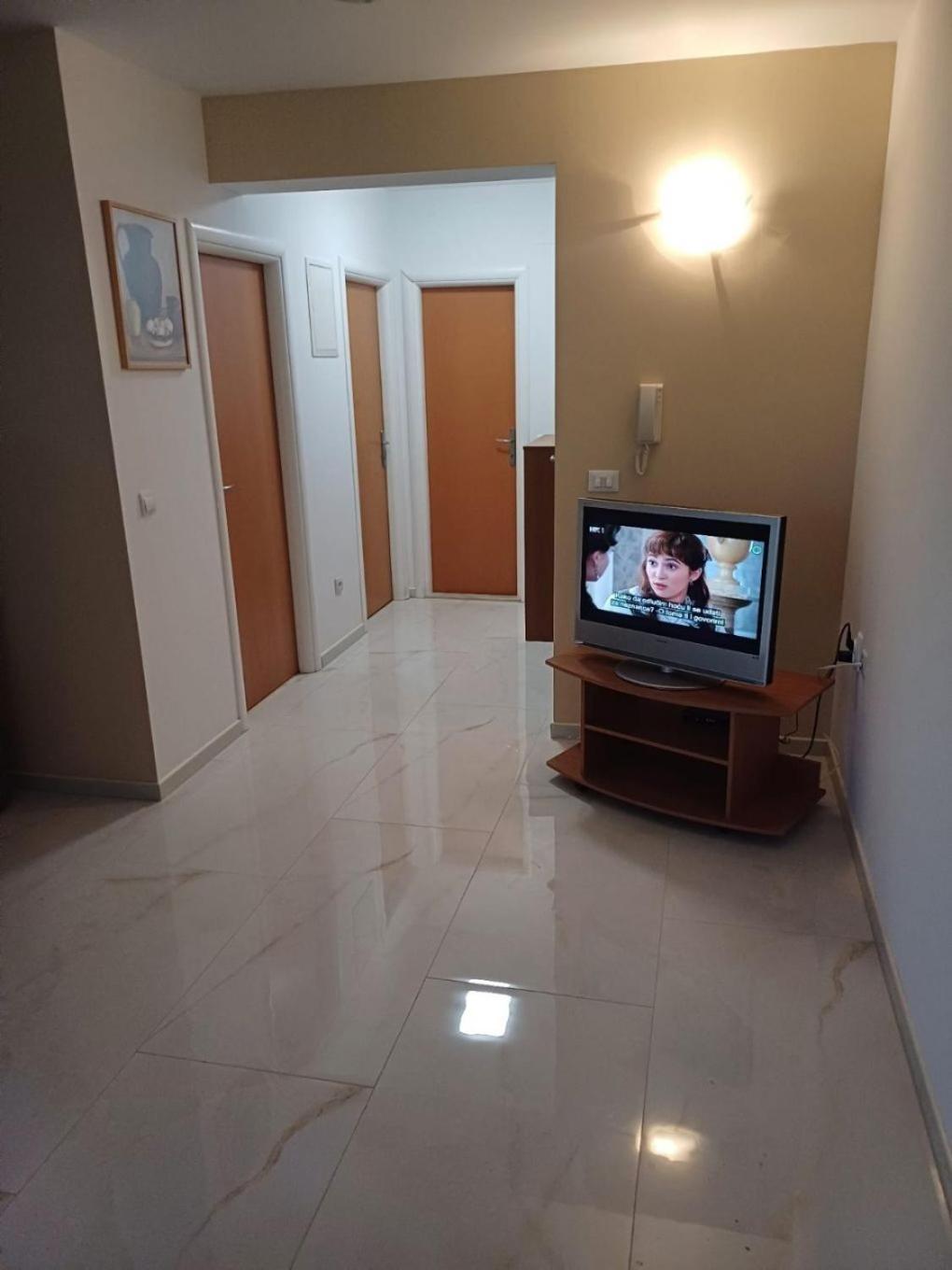 Apartment Zdrave - Free Parking Макарска Экстерьер фото